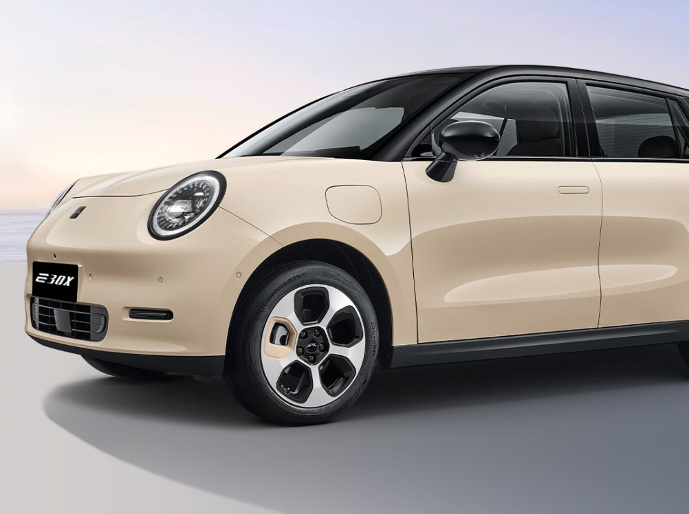 Potencia de 134 HP / 100KW 