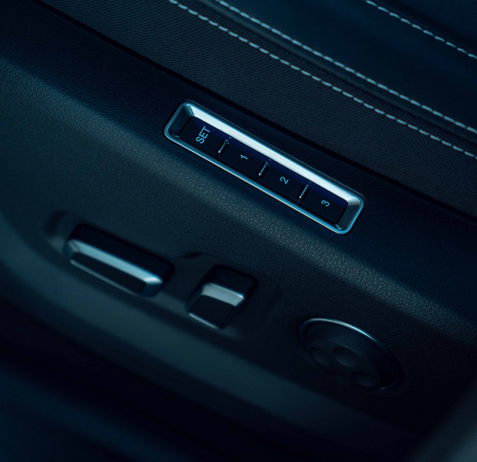 Volante multifunciones con ajuste de altura