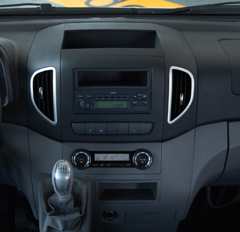 Pantalla multimedia vertical 10.4" con Apple CarPlay ™ & Android Auto™